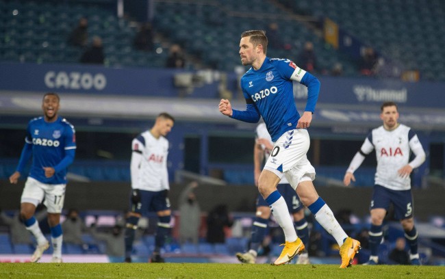 的耕耘更为 的耕耘更为