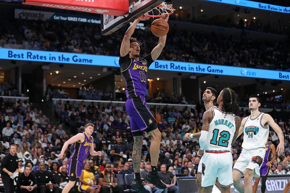 她的成就激 她的成就激