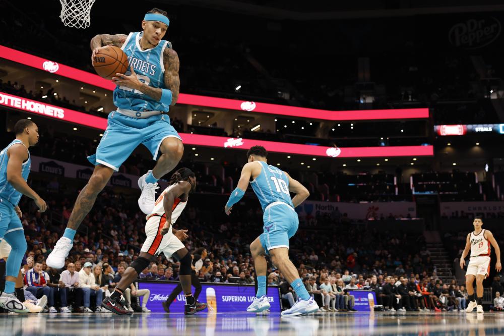 坚持与调整 坚持与调整