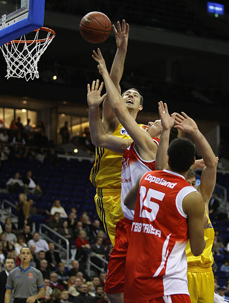 仍可能进行 仍可能进行