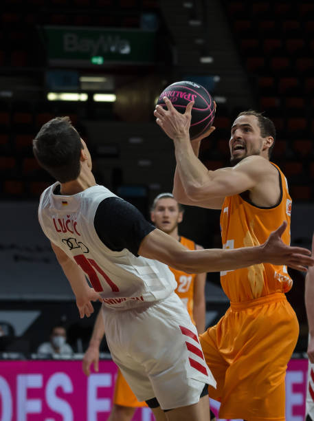 强悍的拼抢 强悍的拼抢